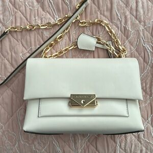 MK Medium Shoulder Bag (limited edition color)